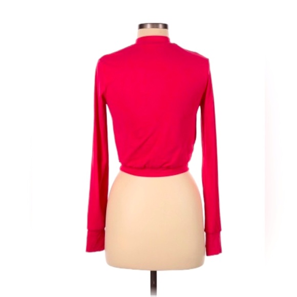 Rare BuffBunny Knotty & Nice Crop Top Raspberry Red Size Medium - Picture 6 of 6